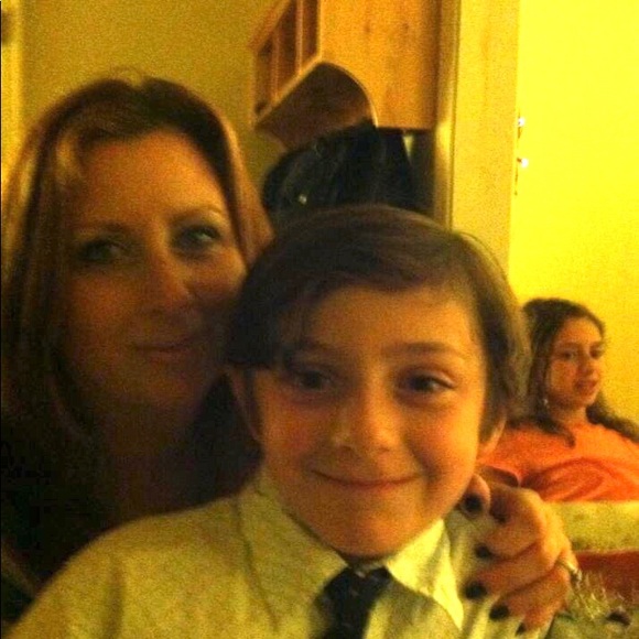 Meet your Posher, Lynda - Picture 2 of 2